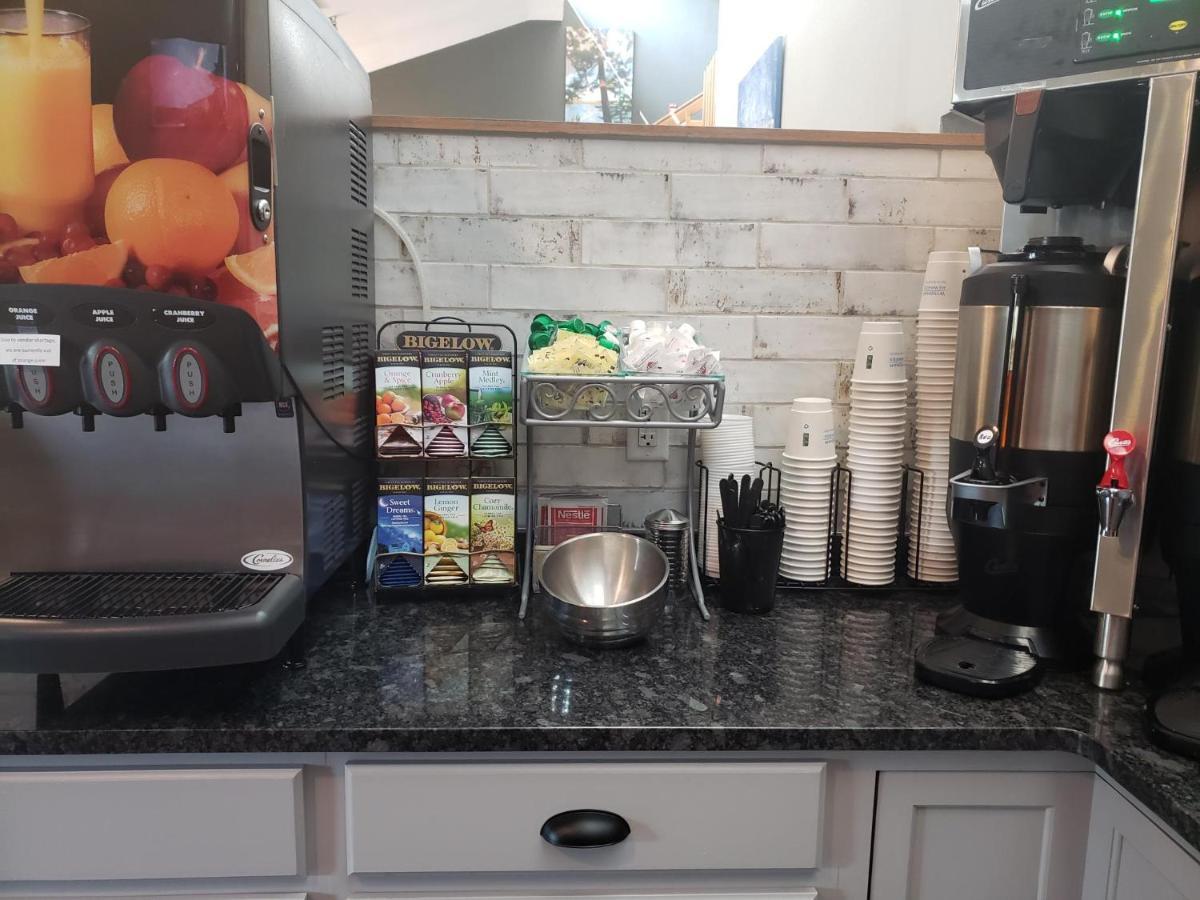 Americinn By Wyndham Grand Rapids Ngoại thất bức ảnh