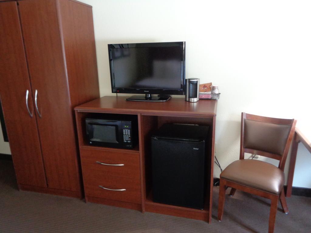 Americinn By Wyndham Grand Rapids Ngoại thất bức ảnh