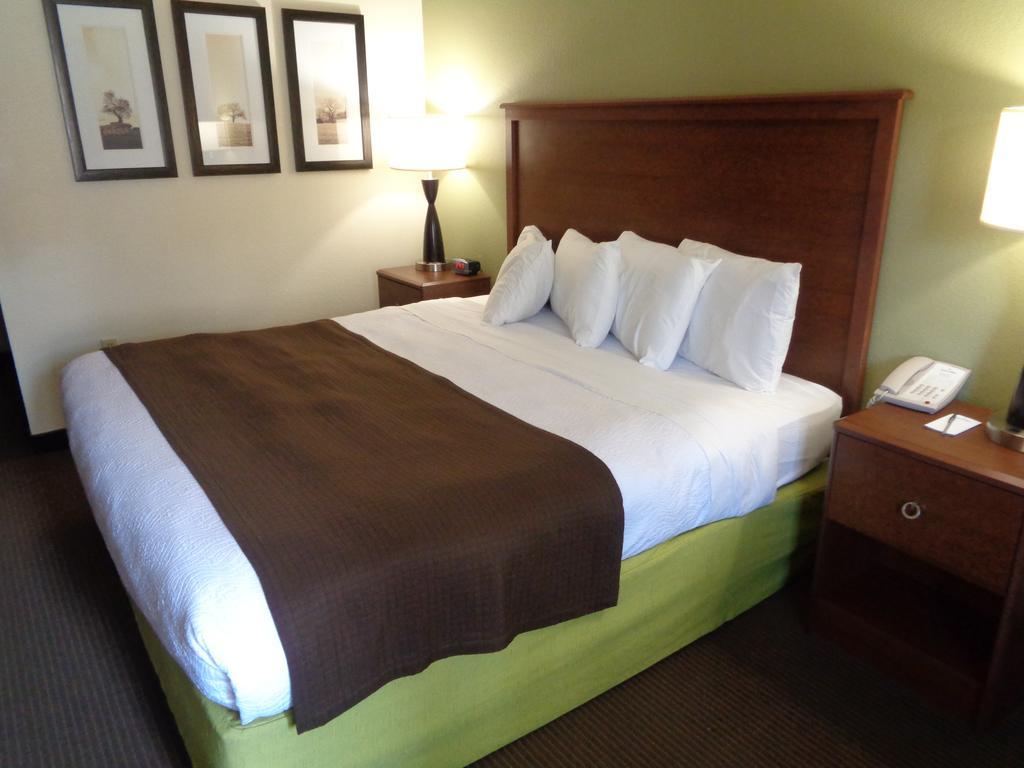 Americinn By Wyndham Grand Rapids Ngoại thất bức ảnh